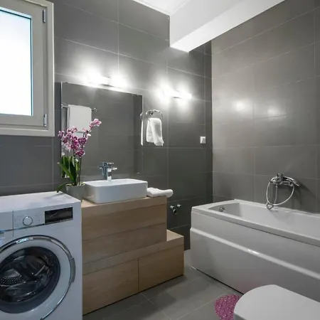 Boukaris Sleeps 8 Pool Air Con Wifi بوكاري