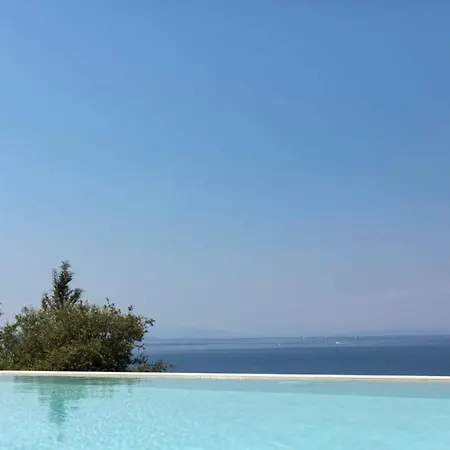 فيلة Boukaris Sleeps 8 Pool Air Con Wifi بوكاري