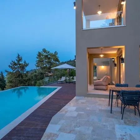 فيلة Boukaris Sleeps 8 Pool Air Con Wifi *